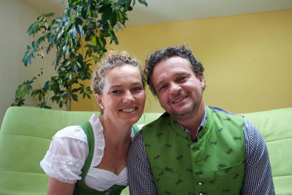 Pension Und Apartment Edelweiss ไฮลิเกนบลูท ภายนอก รูปภาพ